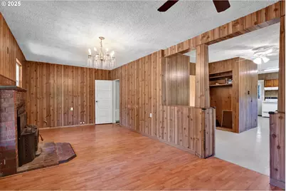 48400 Railroad Ave, Oakridge, OR 97463 - Photo 4