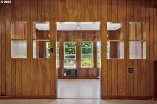 48400 Railroad Ave, Oakridge, OR 97463 - Photo 10