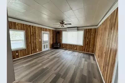 1009 Valley Ave, Baker City, OR 97814 - Photo 12