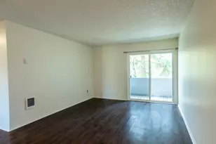 2700 SE 138th Ave, Portland, OR 97236 - Photo 4