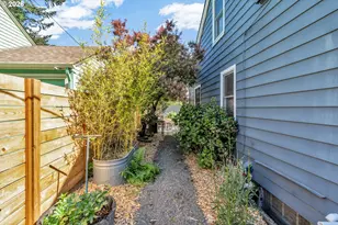 2005 N Blandena St, Portland, OR 97217 - Photo 36