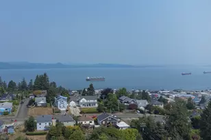 410 Madison Ave, Astoria, OR 97103 - Photo 22