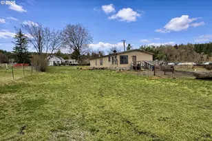 701 2nd St, Cove, OR 97824 - Photo 12