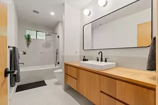4202 SW Melville Ave, Portland, OR 97239 - Photo 32