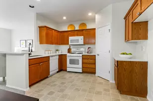 17073 SW Pleasanton Ln, Beaverton, OR 97003 - Photo 6