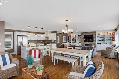 1233 SW Coast Ave, Lincoln City, OR 97367 - Photo 8