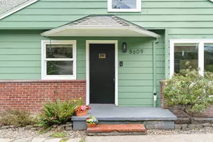 8609 SW 61st Ave, Portland, OR 97219 - Photo 2