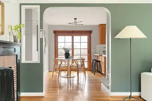 8609 SW 61st Ave, Portland, OR 97219 - Photo 6