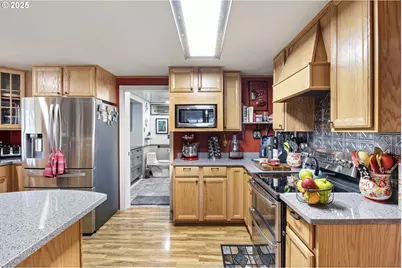 252 Alder St, Yoncalla, OR 97499 - Photo 20