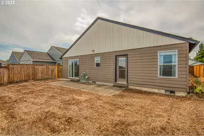 2469 Dorsey Dr, Hubbard, OR 97032 - Photo 22