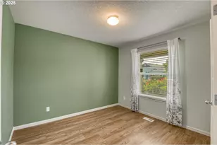 2469 Dorsey Dr, Hubbard, OR 97032 - Photo 4