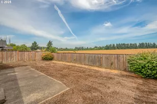 2469 Dorsey Dr, Hubbard, OR 97032 - Photo 24