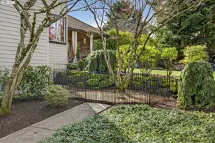 3390 Quail Ridge Ct, West Linn, OR 97068 - Photo 40