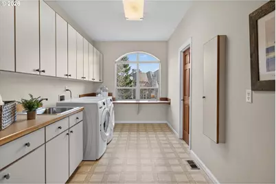 3390 Quail Ridge Ct, West Linn, OR 97068 - Photo 22