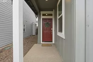 2622 NW Eric Dr, McMinnville, OR 97128 - Photo 4