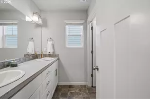 2622 NW Eric Dr, McMinnville, OR 97128 - Photo 32