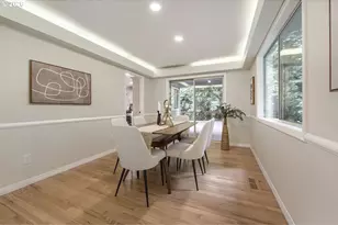 10708 SW 11th Dr, Portland, OR 97219 - Photo 14