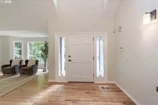 10708 SW 11th Dr, Portland, OR 97219 - Photo 2