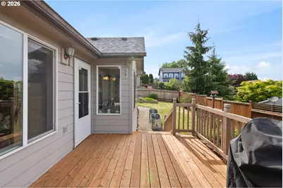 532 NW Gavin Dr, Dallas, OR 97338 - Photo 32