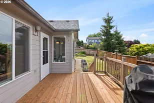 532 NW Gavin Dr, Dallas, OR 97338 - Photo 32