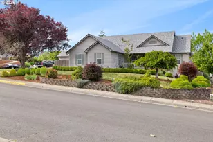 532 NW Gavin Dr, Dallas, OR 97338 - Photo 2