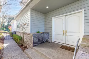 165 N Lotus Beach Dr, Portland, OR 97217 - Photo 6