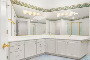 165 N Lotus Beach Dr, Portland, OR 97217 - Photo 42