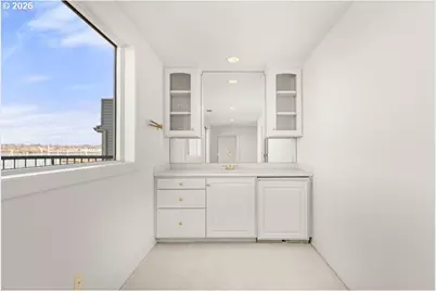 165 N Lotus Beach Dr, Portland, OR 97217 - Photo 34