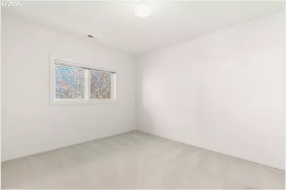 165 N Lotus Beach Dr, Portland, OR 97217 - Photo 36