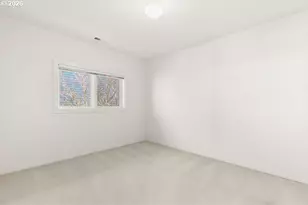 165 N Lotus Beach Dr, Portland, OR 97217 - Photo 36