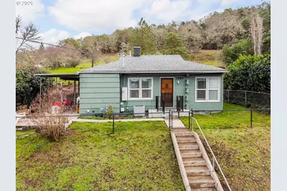 1565 NE Todd St, Roseburg, OR 97470 - Photo 24