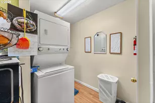 1565 NE Todd St, Roseburg, OR 97470 - Photo 10