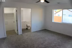 203 Henry St, Myrtle Creek, OR 97457 - Photo 6