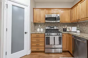 28831 SW Costa Cir W, Wilsonville, OR 97070 - Photo 10