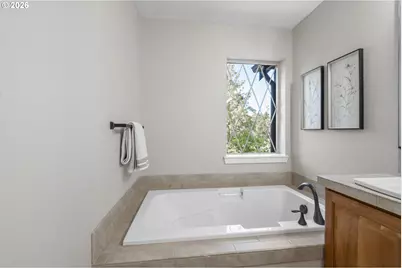 28831 SW Costa Cir W, Wilsonville, OR 97070 - Photo 24