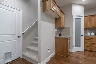 28831 SW Costa Cir W, Wilsonville, OR 97070 - Photo 16