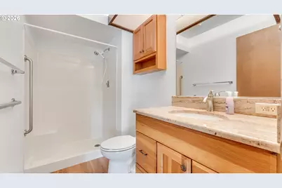 9470 SW Summerfield Dr, Portland, OR 97224 - Photo 20