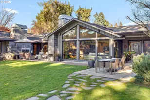 19333 SE River Dr Ct, Milwaukie, OR 97267 - Photo 1