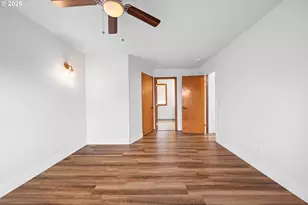 321 N Holladay Dr, Seaside, OR 97138 - Photo 36