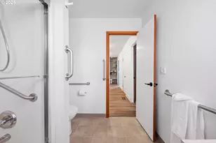 321 N Holladay Dr, Seaside, OR 97138 - Photo 22