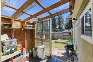 340 16th Ave, Coos Bay, OR 97420 - Photo 34