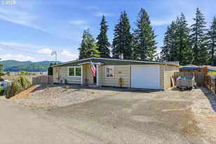 340 16th Ave, Coos Bay, OR 97420 - Photo 4