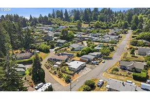 340 16th Ave, Coos Bay, OR 97420 - Photo 48