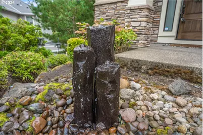 8129 SE 145th Ct, Portland, OR 97236 - Photo 2