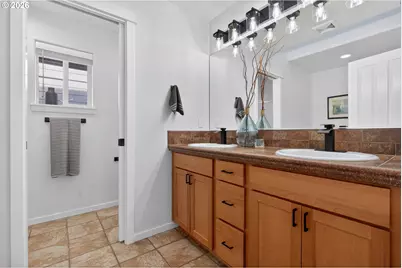 7147 NE Stonewater St, Hillsboro, OR 97124 - Photo 28