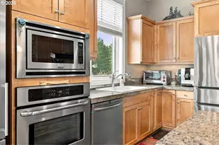 707 N Hayden Island Dr, Portland, OR 97217 - Photo 16