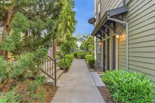 11189 SE Causey Cir, Happy Valley, OR 97086 - Photo 2