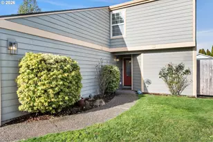 319 NE Hyde Cir, Hillsboro, OR 97124 - Photo 2