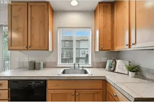 5927 NE 34th St, Vancouver, WA 98661 - Photo 6