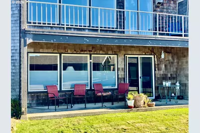 1070 Bay St #22, Florence, OR 97439 - Photo 1